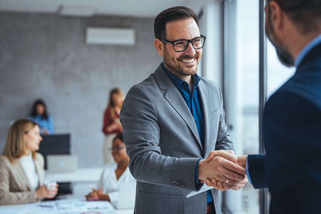 How to Open a Company in Dubai Free Zone?